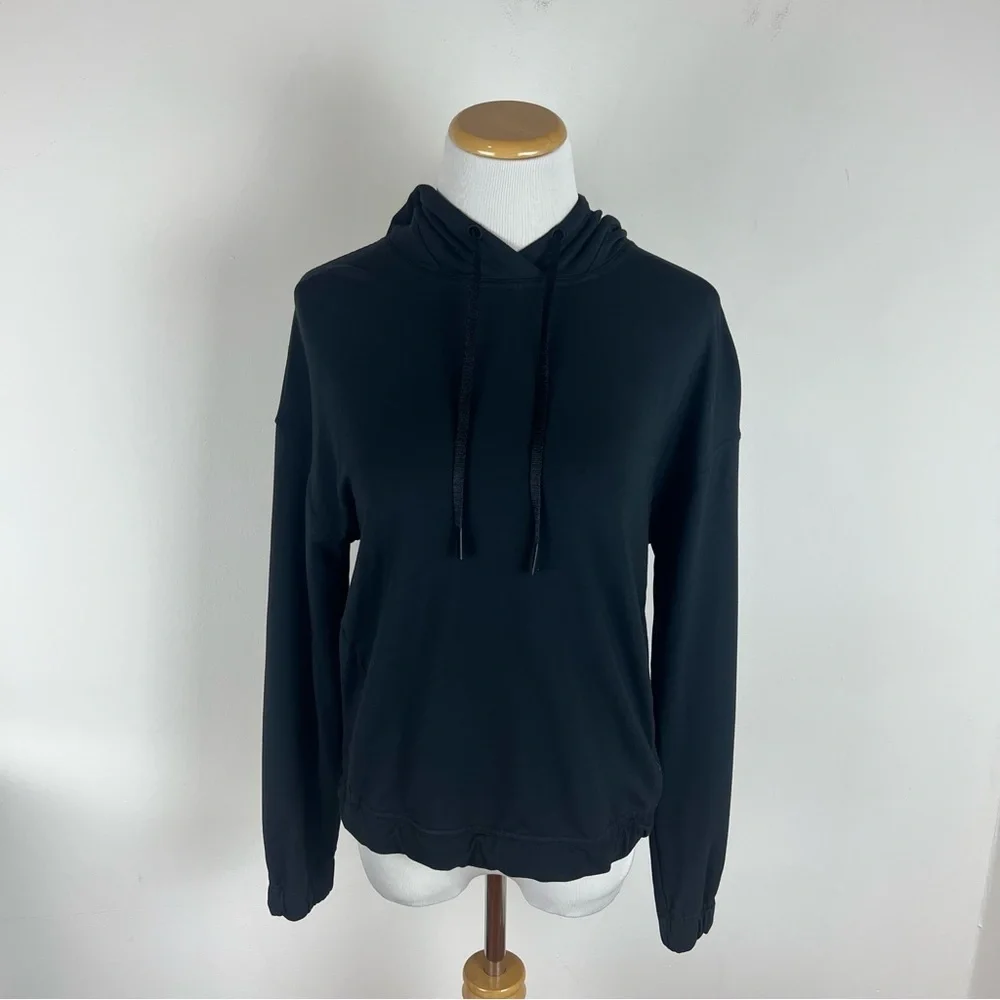 Lululemon Cross Slit Back Athletic Hoodie Sweatshirt Black Size 6